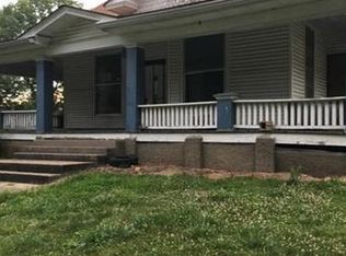 726 Rich St, Slater, MO 65349