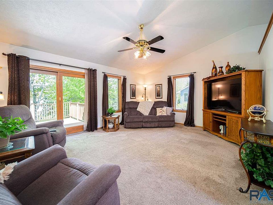 108 E 9th St, Crooks, SD 57020 Zillow