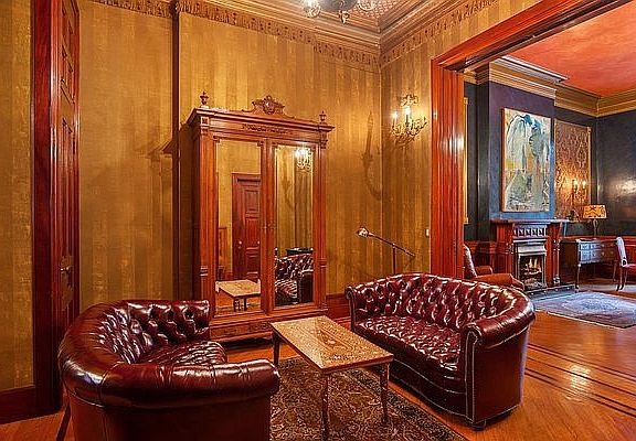3rd image of 45 W 73rd St APT 4