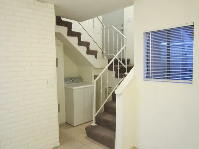 Palin Cir — Photo 7