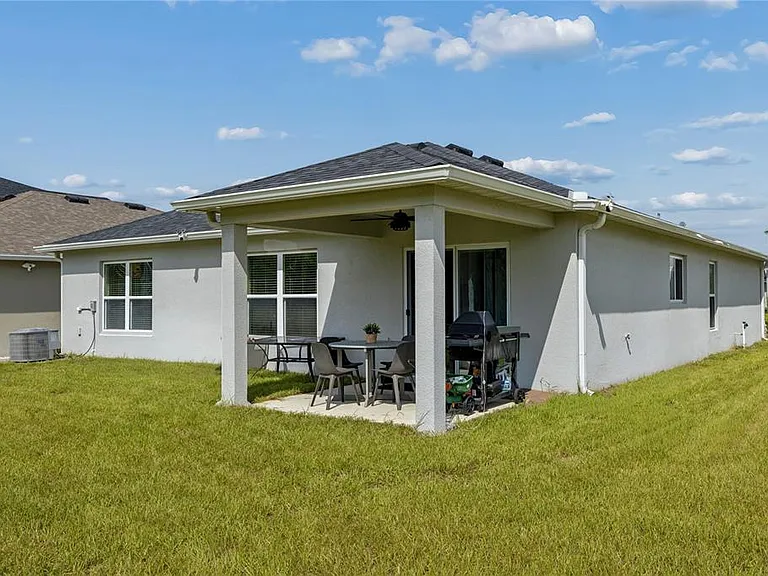 2892 Sanctuary Dr — Photo 16