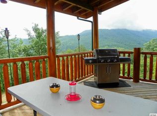 3074 Sulpher Springs Way, Sevierville, TN 37862