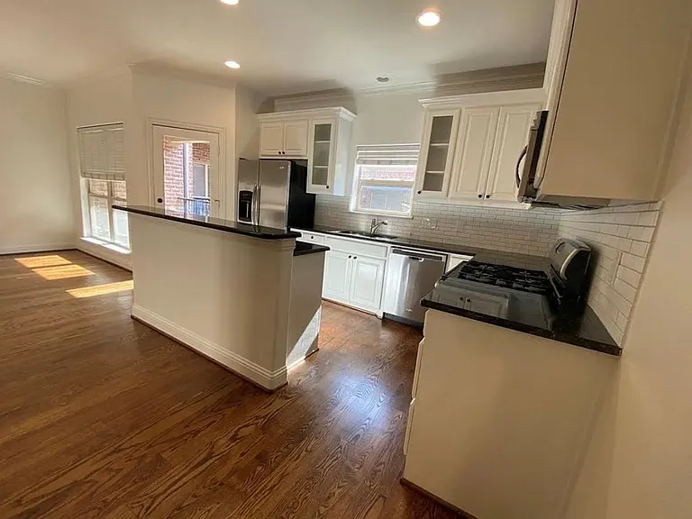 3421 Normandy Ave #4 — Photo 6
