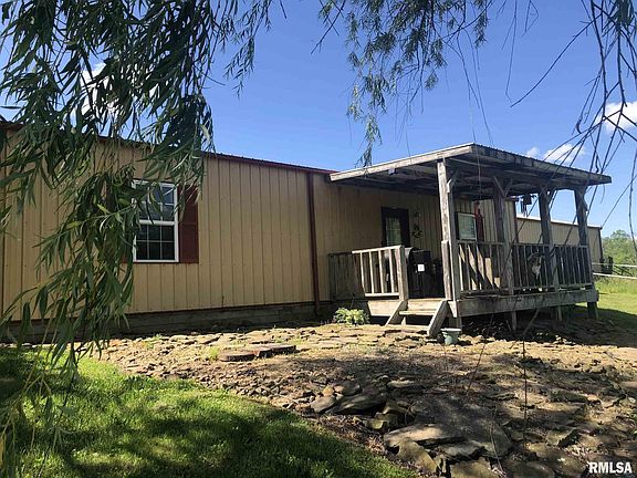 3rd image of 220 Stockdale Ln