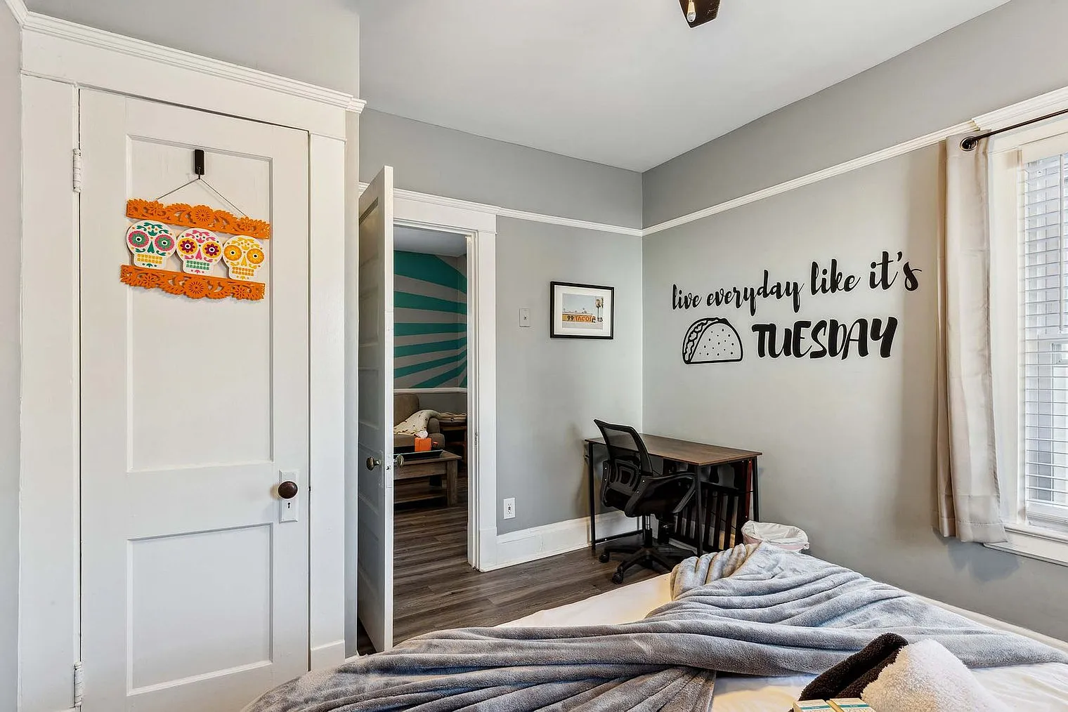1 bed, 1.0 bath, 398 sqft, $1,568 — Photo 3