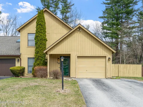 19 Margaret Drive, Queensbury, NY 12804