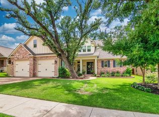 17023 Salado Dr, Woodway, TX 76712