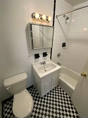 Rented by Best Apartments North Inc | media 28