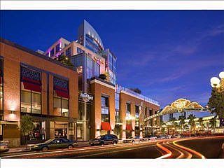 1st image of 207 5th Ave #652