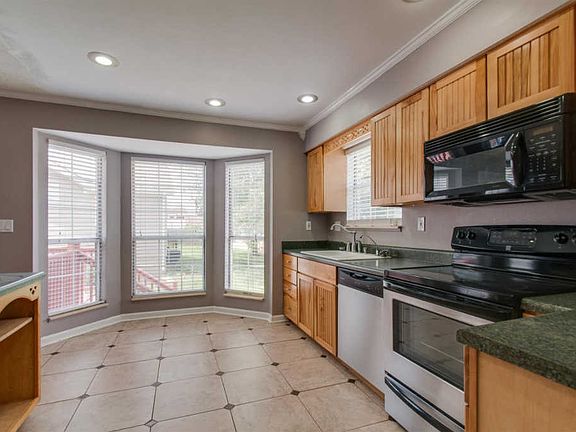 3rd image of 1957 Timberline Way