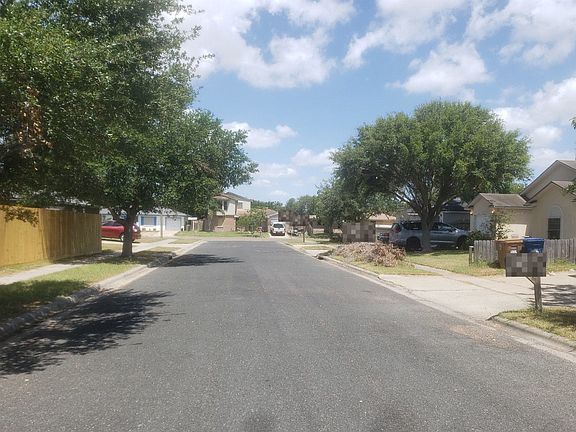 4th image of 5910 Community Dr