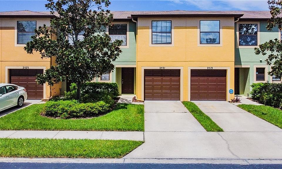 1st image of 2521 Oleander Lakes Dr