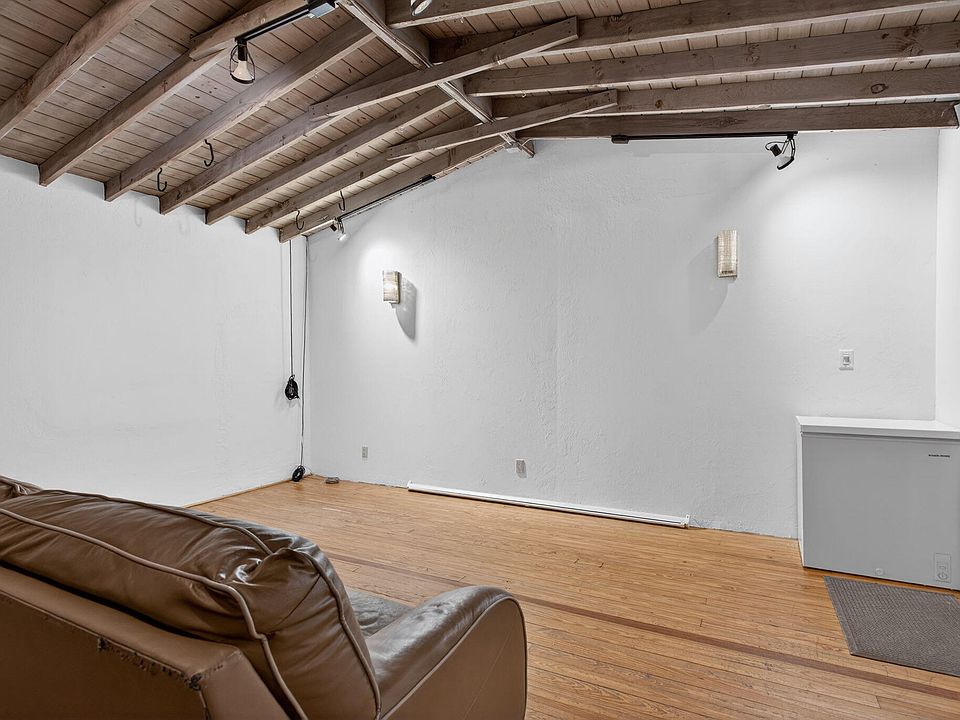 1st image of 2580 SE 5th Court