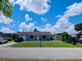 2101 52nd Ln SW, Naples, FL 34116