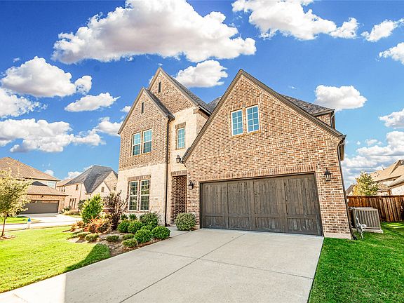 2nd image of 2001 Newton Ln