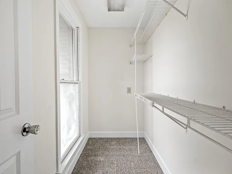 108 Rolling Meadow Dr — Photo 33