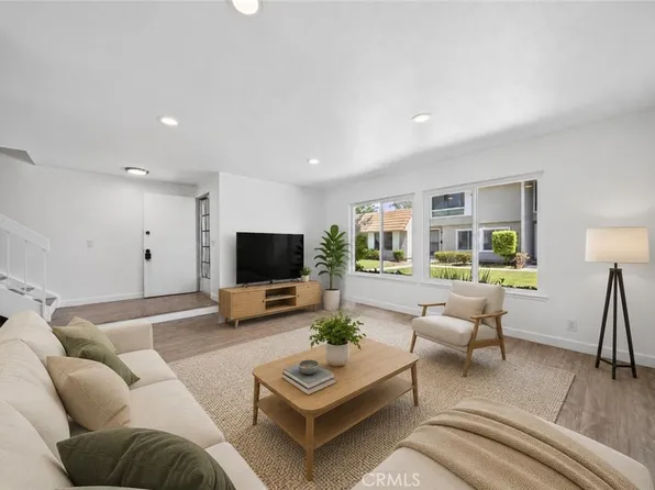 21725 Lake Vis, Lake Forest, CA 92630