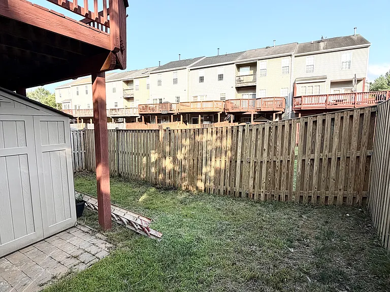 2543 Selkirk Ct — Photo 47