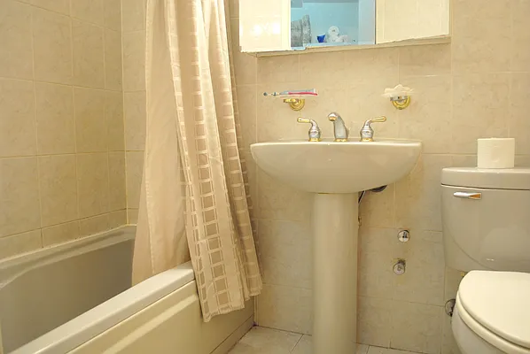 Sold by Landmarc Group | media 14