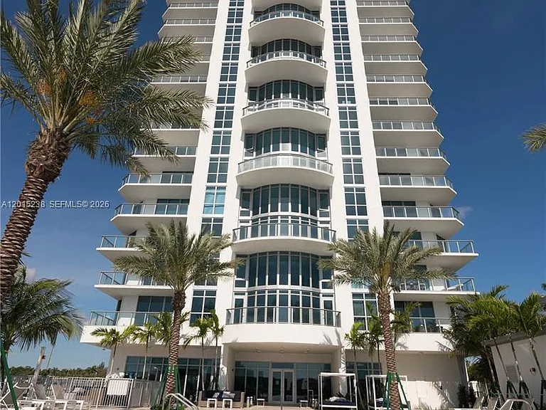 17301 Biscayne Blvd #203 — Photo 13
