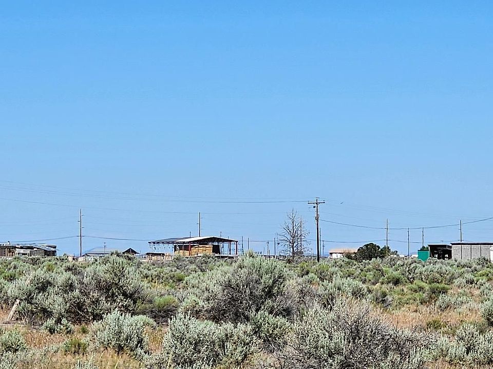 2nd image of 6800 Pinion Ln