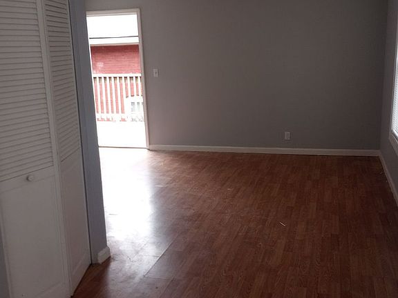 5th image of 1902 W Jefferson St #3