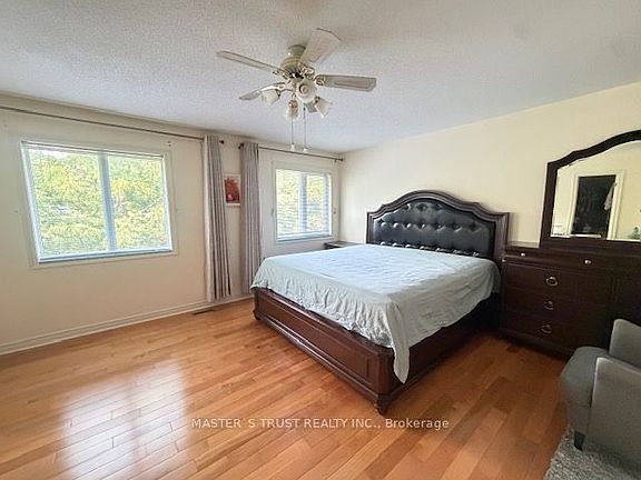 3rd image of 83 Gemini Cres
