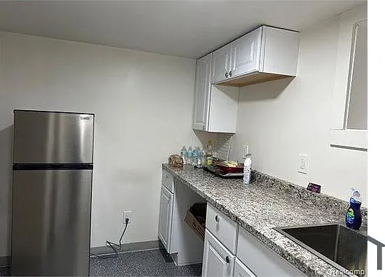 4555 Seebaldt St — Photo 7