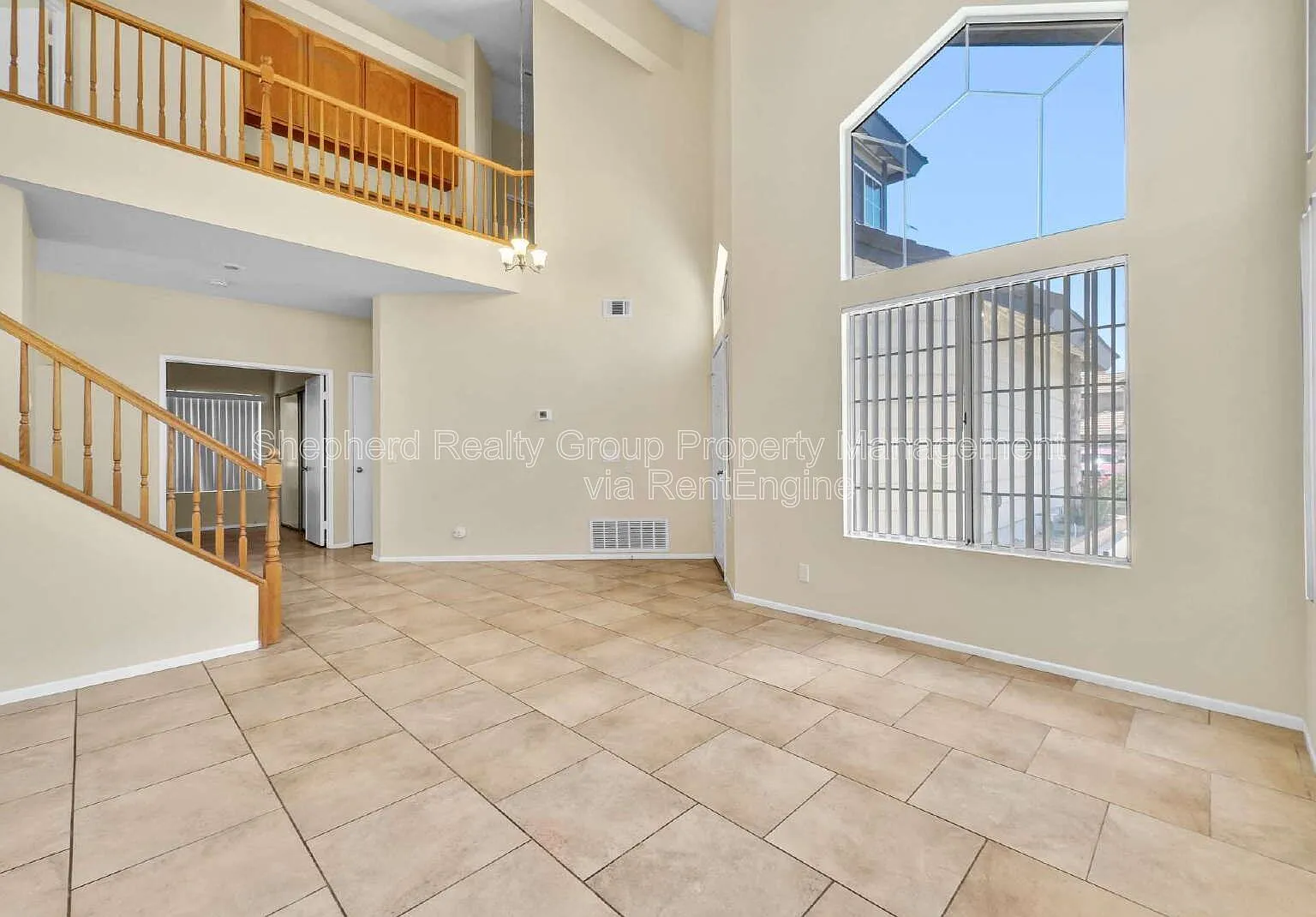 4 bed, 3.0 bath, 2131 sqft, $3,295 — Photo 4