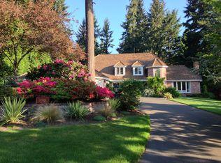 17016 NE 135th Ct, Redmond, WA 98052