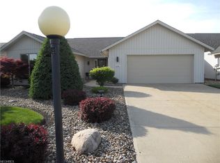 33130 Eagles Glen Ct, North Ridgeville, OH