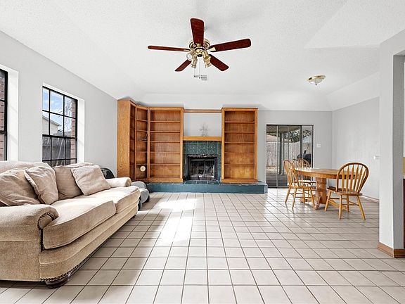 5th image of 2237 Baffin Bay Dr