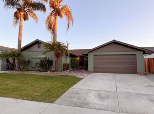 7032 Ford Dr, Huntington Beach, CA 92647