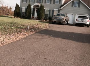 196 Sunset View Dr, Doylestown, PA 18901