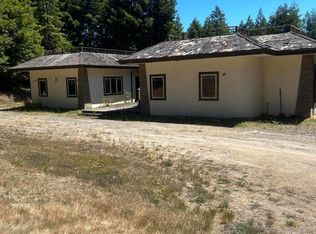 955 Dinsmore Ranch Rd, Rio Dell, CA 95562