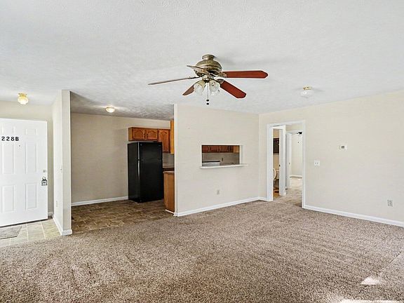5th image of 228 Black Hawk Cir