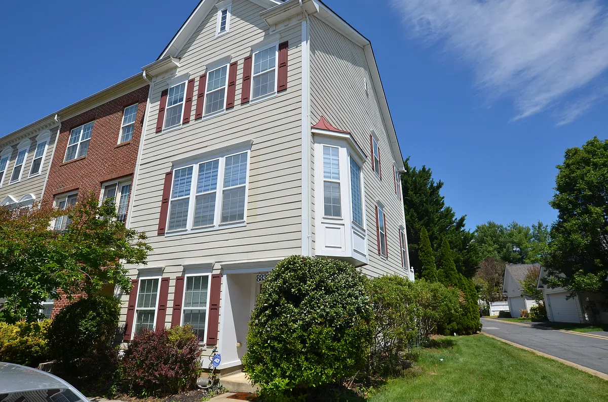 Building Photo - 8836 Lew Wallace Rd