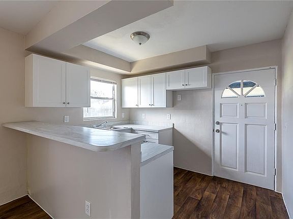 4th image of 1816 Joyce St