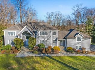 7 Adams Farm Rd, Katonah, NY 10536