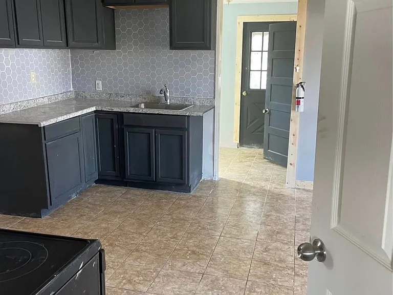 183 Central St — Photo 5