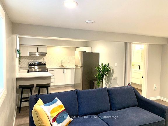 2nd image of 11 Daphne Cres