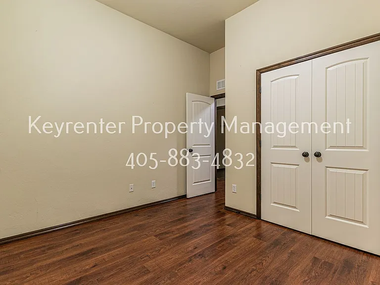 2405 SW 138th St — Photo 20