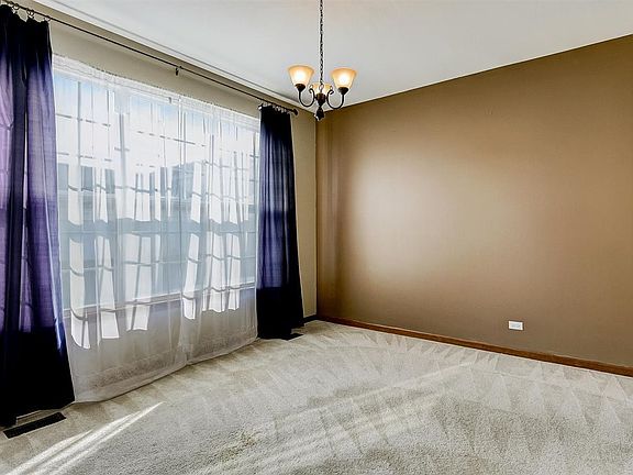 5th image of 150 W Park Ave Unit A