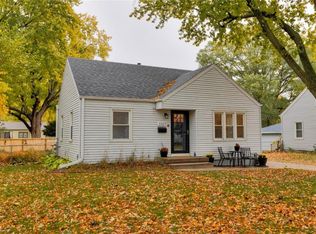 2327 49th Pl, Des Moines, IA 50310