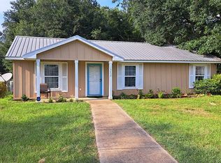 13452 Rooster Ln, Foley, AL 36535
