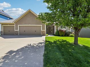 9027 N Askew Ave, Kansas City, MO 64156