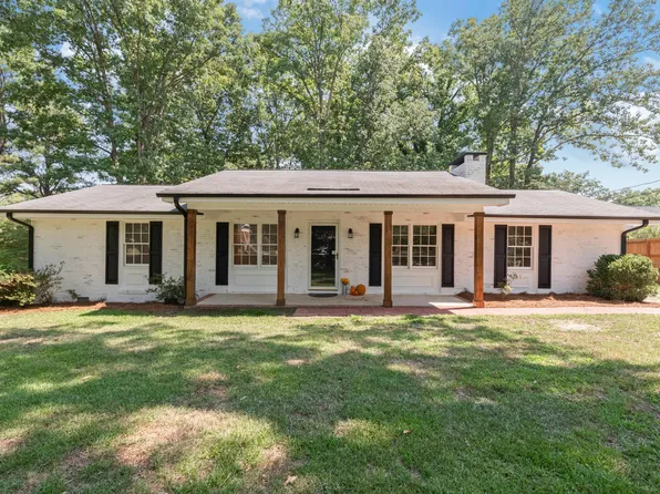100 E Merlin Dr, Knightdale, NC 27545