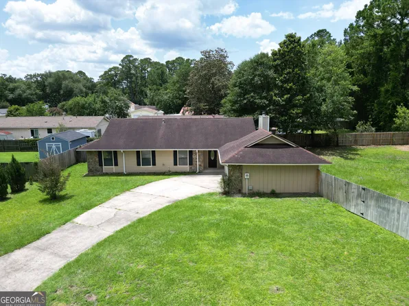 811 Cutter Ct, Hinesville, GA 31313