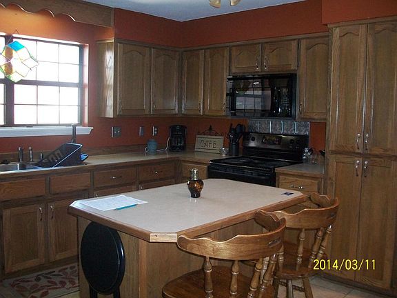 2nd image of 511 Mallard Ln