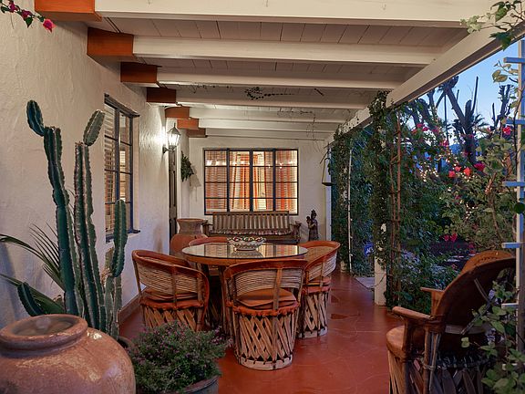 3rd image of 554 N Plaza Amigo